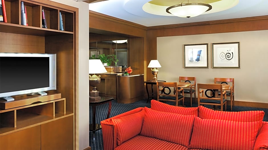 Cardo Roma, Autograph Collection