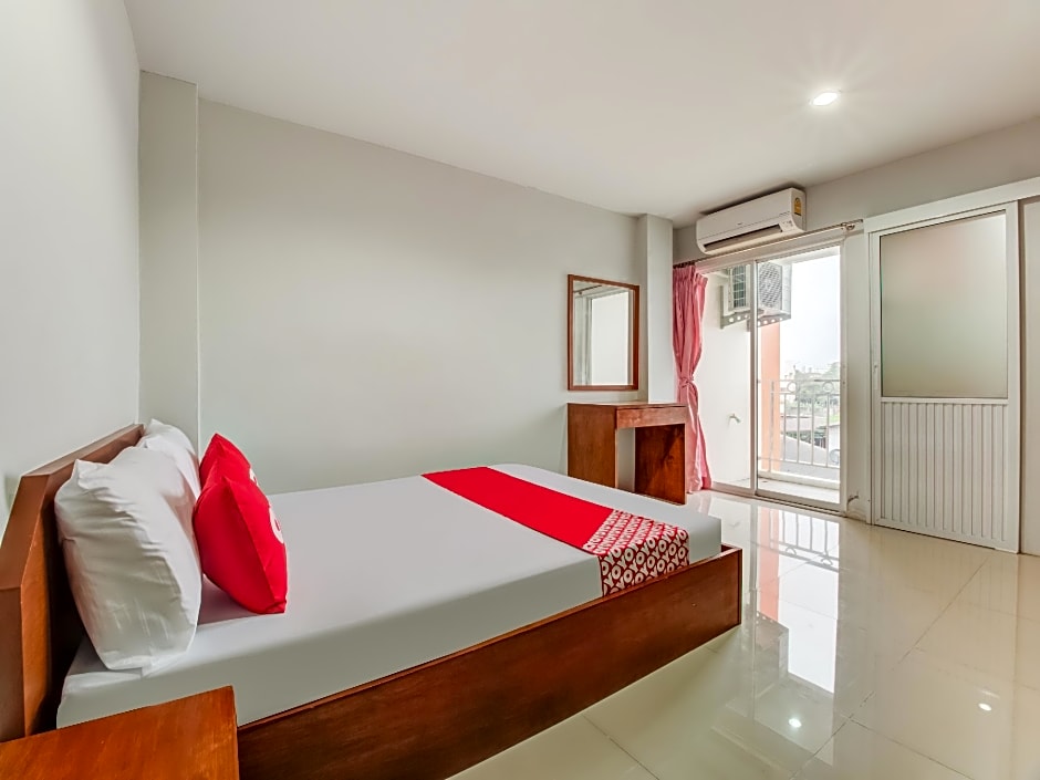 OYO 75337 Ponpaipan1