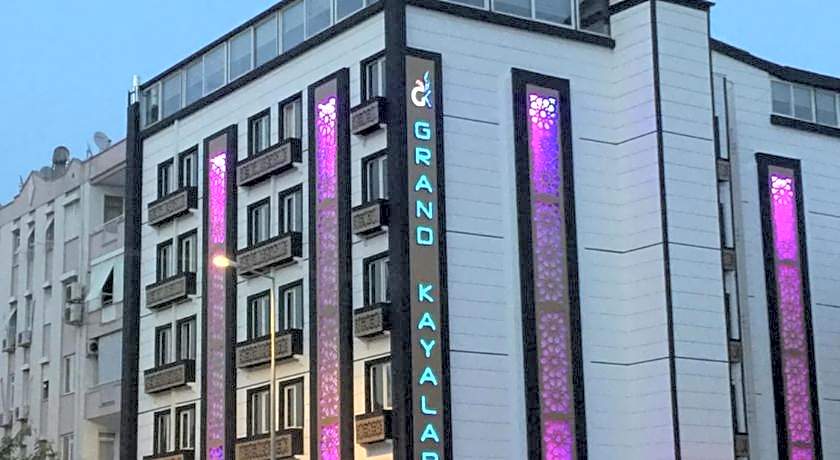 hotel grand kayalar