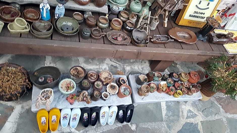 In-Yeon Hanok Guesthouse