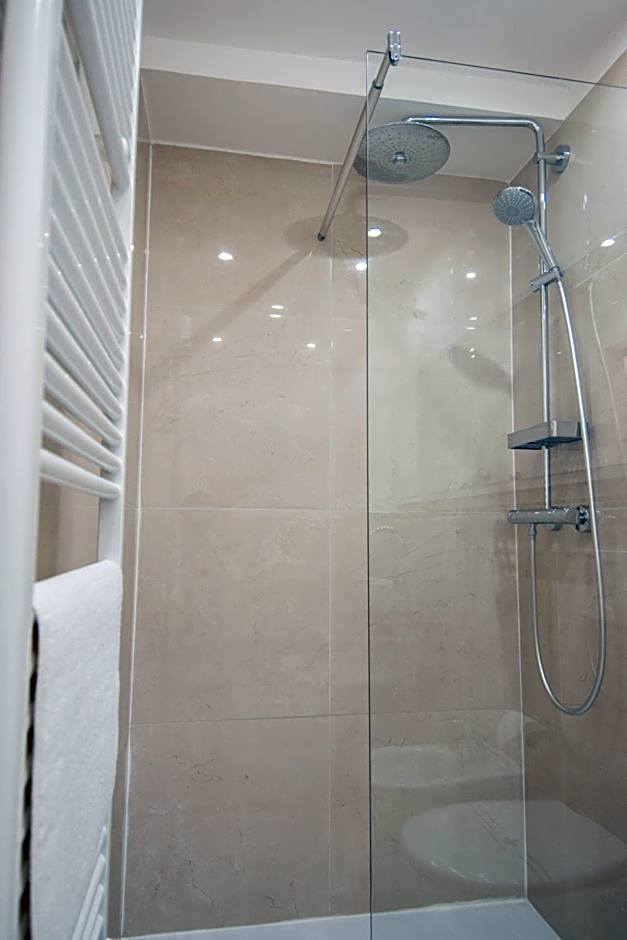 Klemi, rooms in old town Dolomia best home Check in automatico