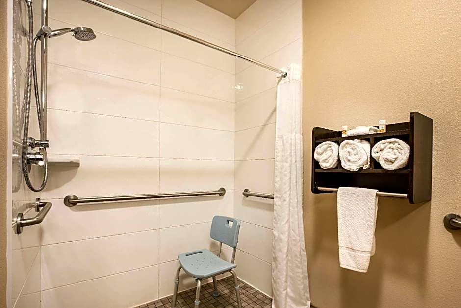 La Quinta Inn & Suites by Wyndham Eugene