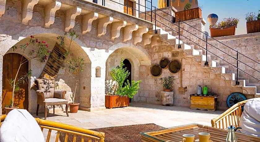 Ares Cave Suites