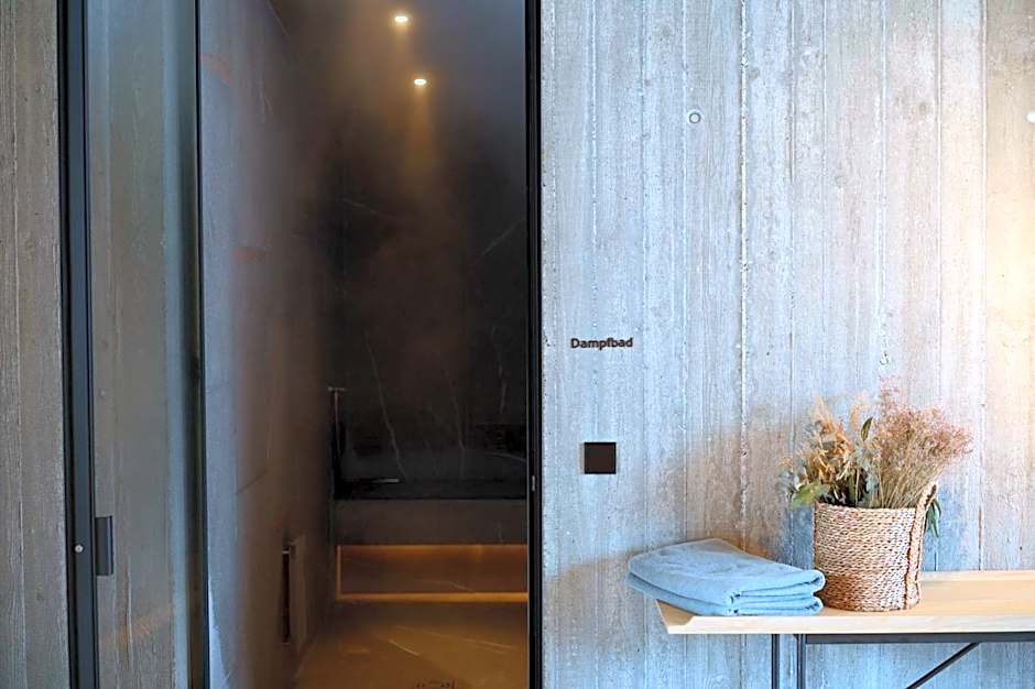zelloon boutique hotel