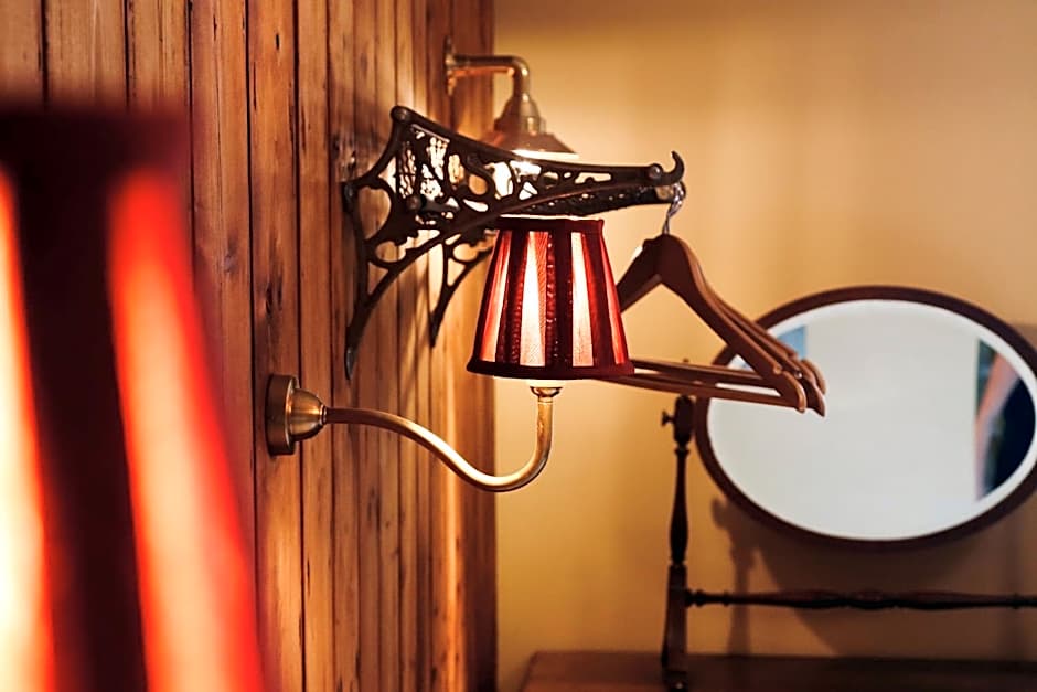 The London & Paris Hotel