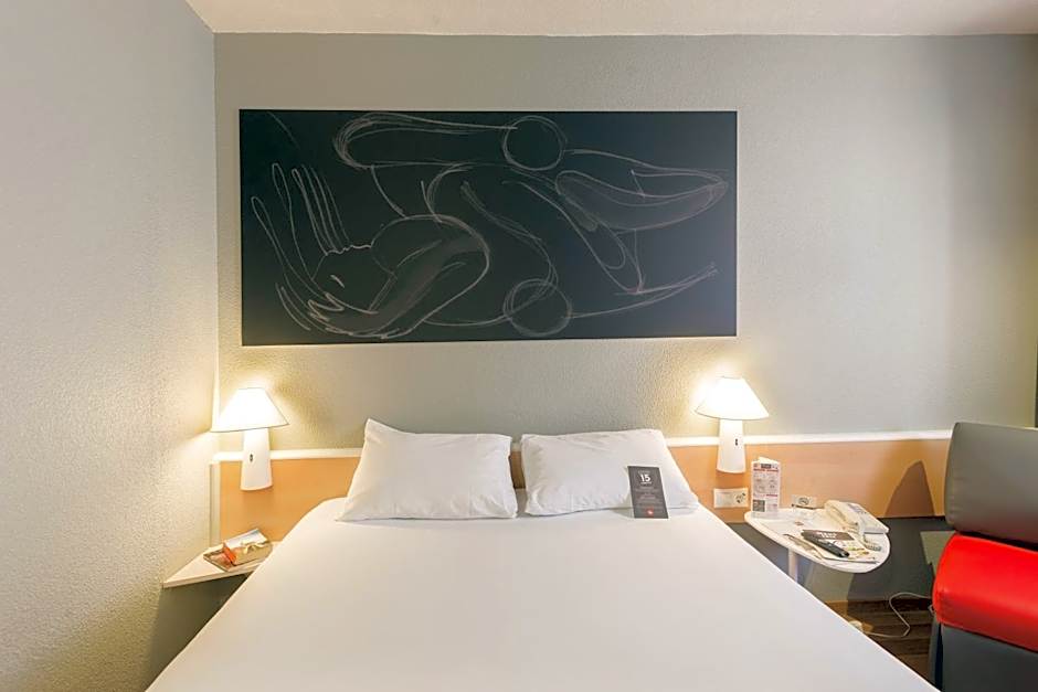 Ibis Granada