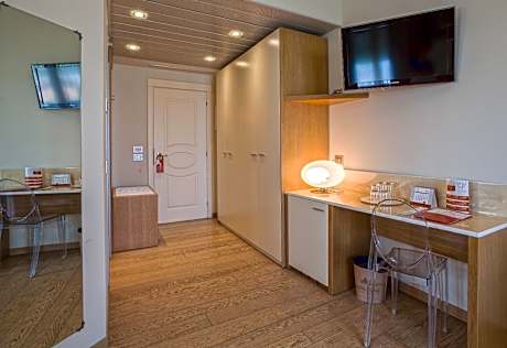 Deluxe Double or Twin Room with Balcony
