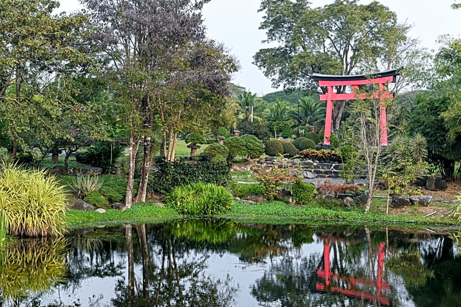 Suanphung Bonsai Village
