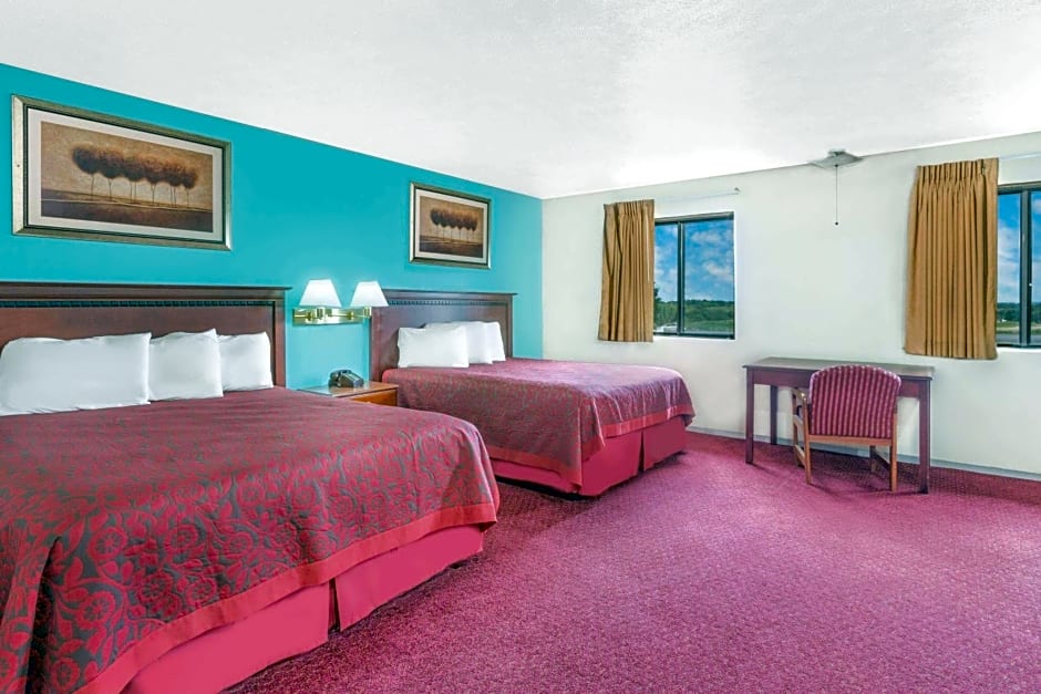 Days Inn by Wyndham Warrensburg