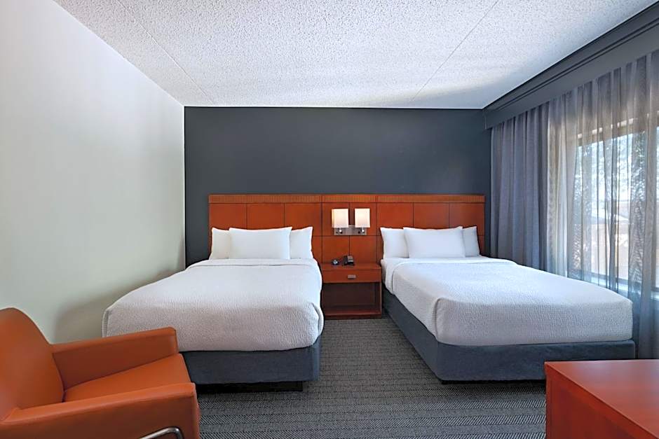 Courtyard by Marriott Dallas Plano Parkway at Preston Road