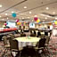 Holiday Inn Express and Suites Willmar By IHG