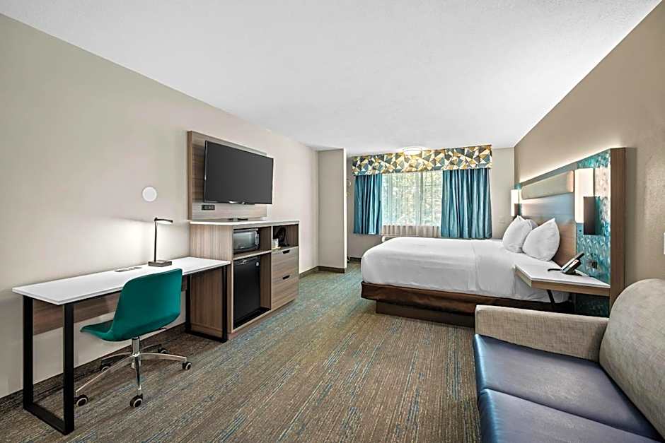 Econo Lodge Inn & Suites Santa Fe South