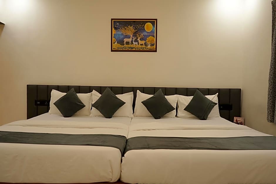 Photo 1 of 10 of 1 King Bed