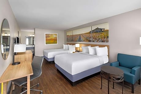 Queen Room with Two Queen Beds - Non-Smoking