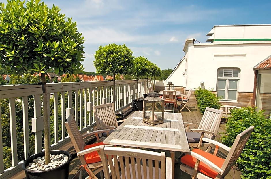 Hotel Bliss