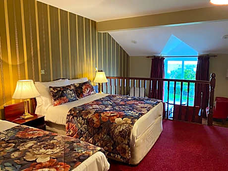 Sea View Family Room (no pets allowed)