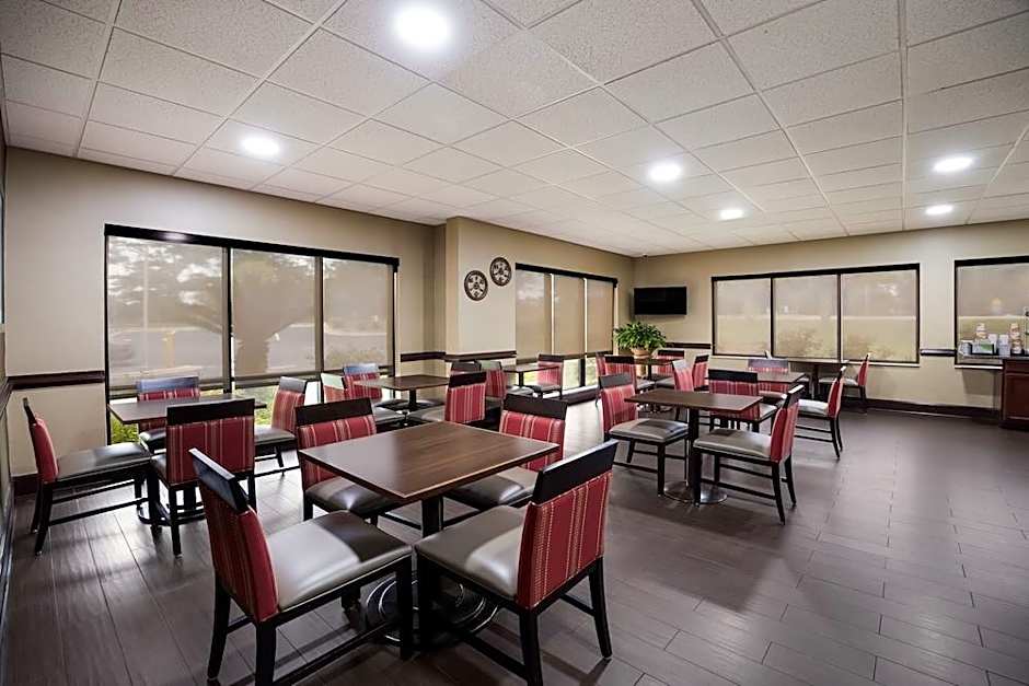 Comfort Inn and Suites 