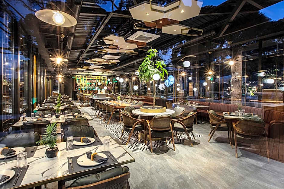 Unique Life Style Hotel