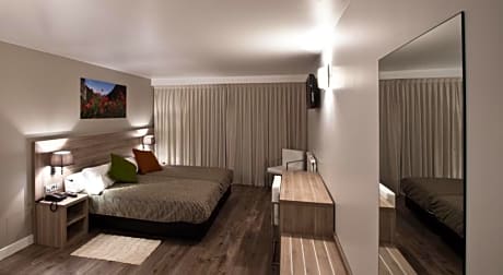 QUADRUPLE ROOM STANDARD