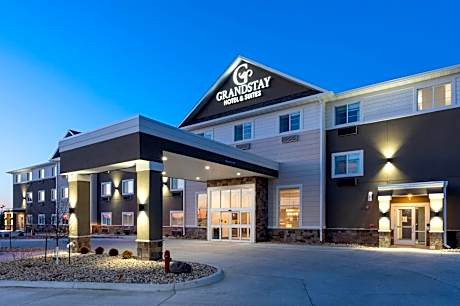 GrandStay Hotel & Suites Algona