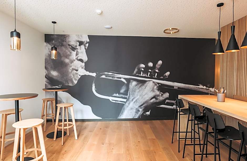 Montreux Youth Hostel