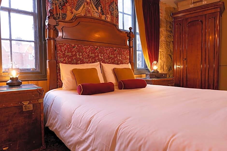 The Dirty Bottles Hotel