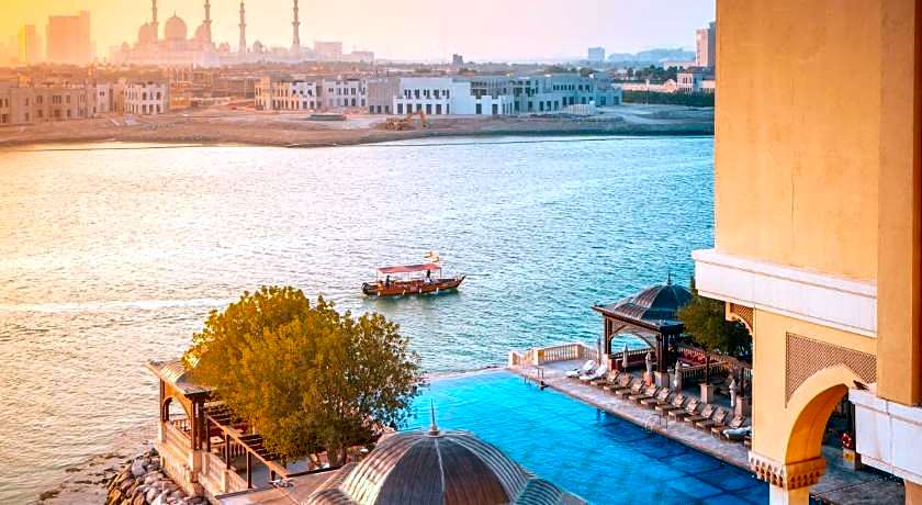 Shangri-La Hotel Apartments Qaryat Al Beri