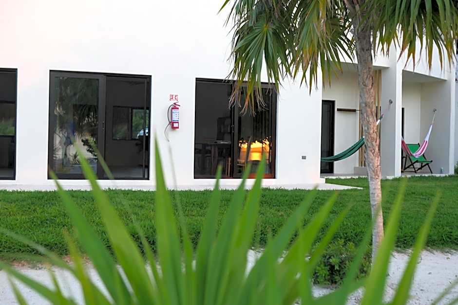 Ikarus Costa Mujeres Eco Lodge Sunset View