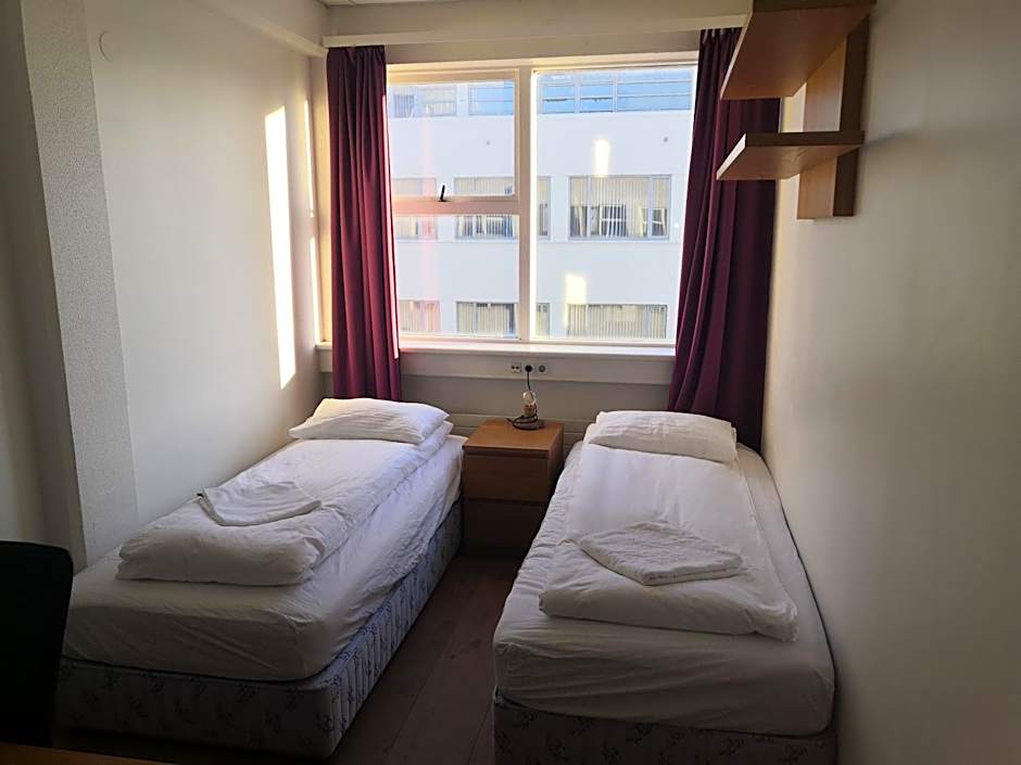 101 Guesthouse Hotel