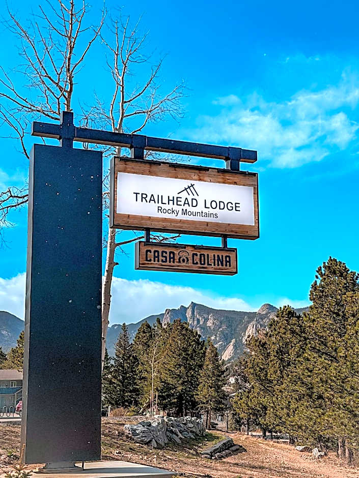 Trailhead Lodge