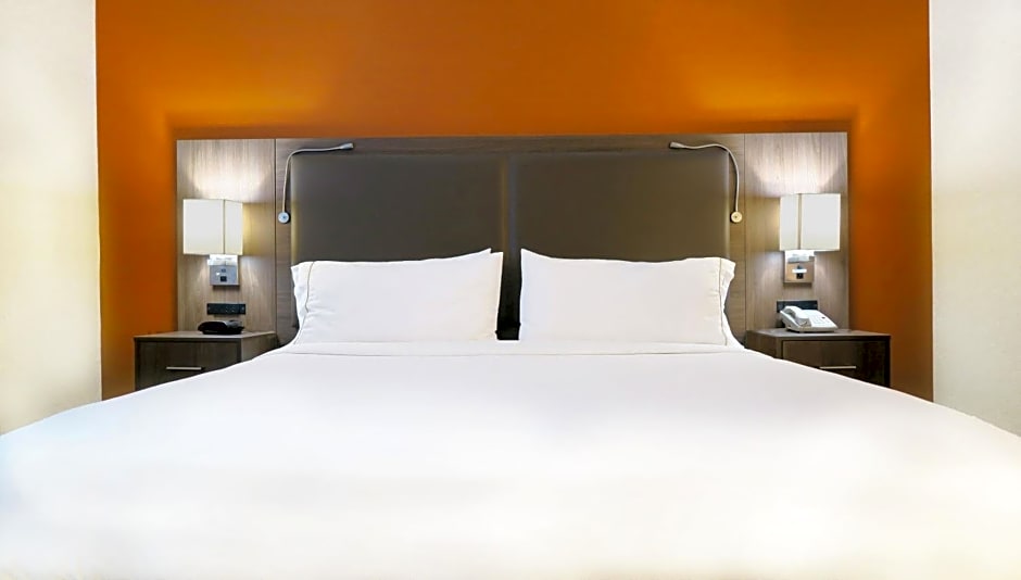 Holiday Inn Express Hotel & Suites Elk Grove Ctrl - Sacramento S By IHG