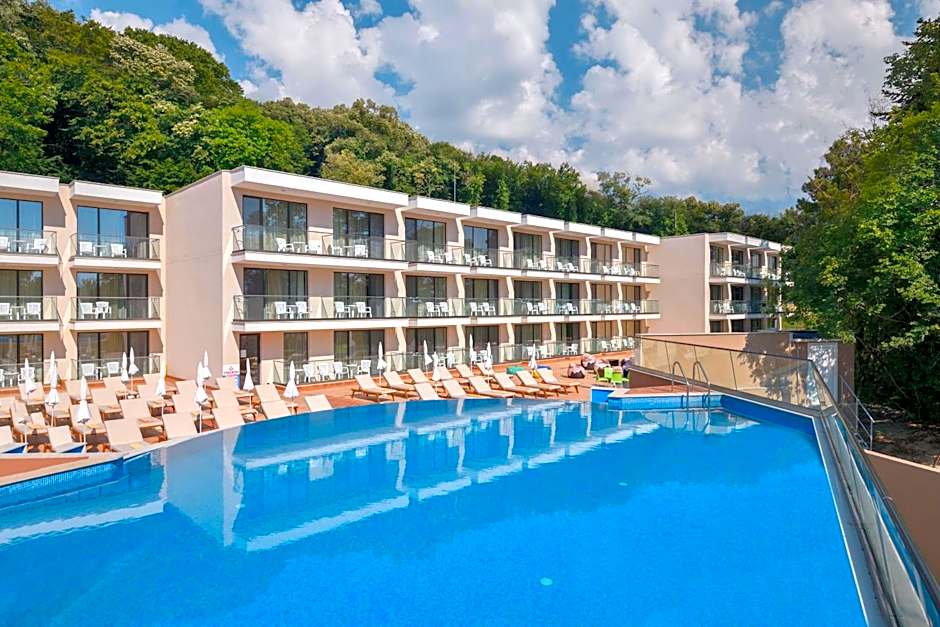 GRIFID Hotel Foresta - All Inclusive & Free GRIFID Beach - Adults Only