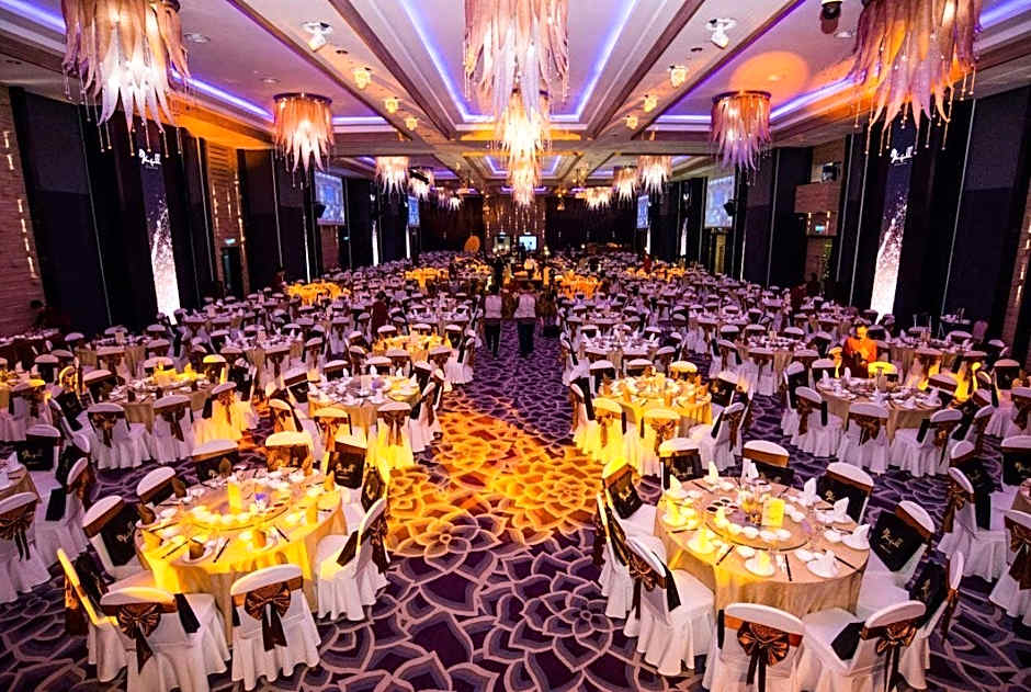 Vangohh Eminent Hotel & Spa