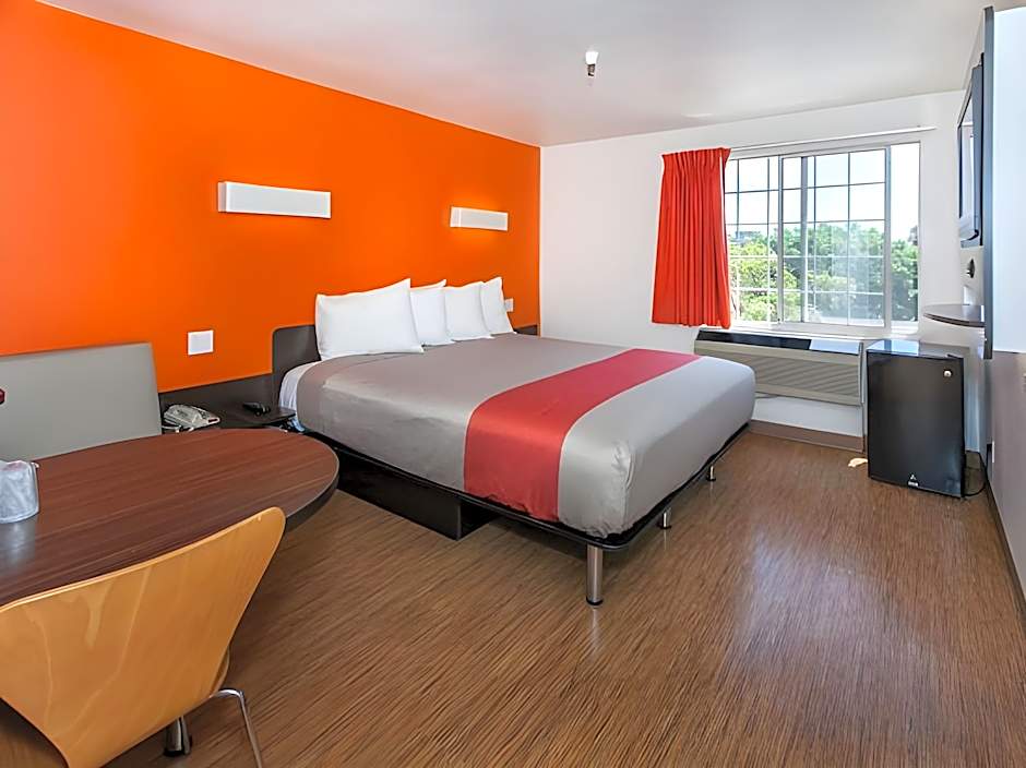 Motel 6 Hollywood