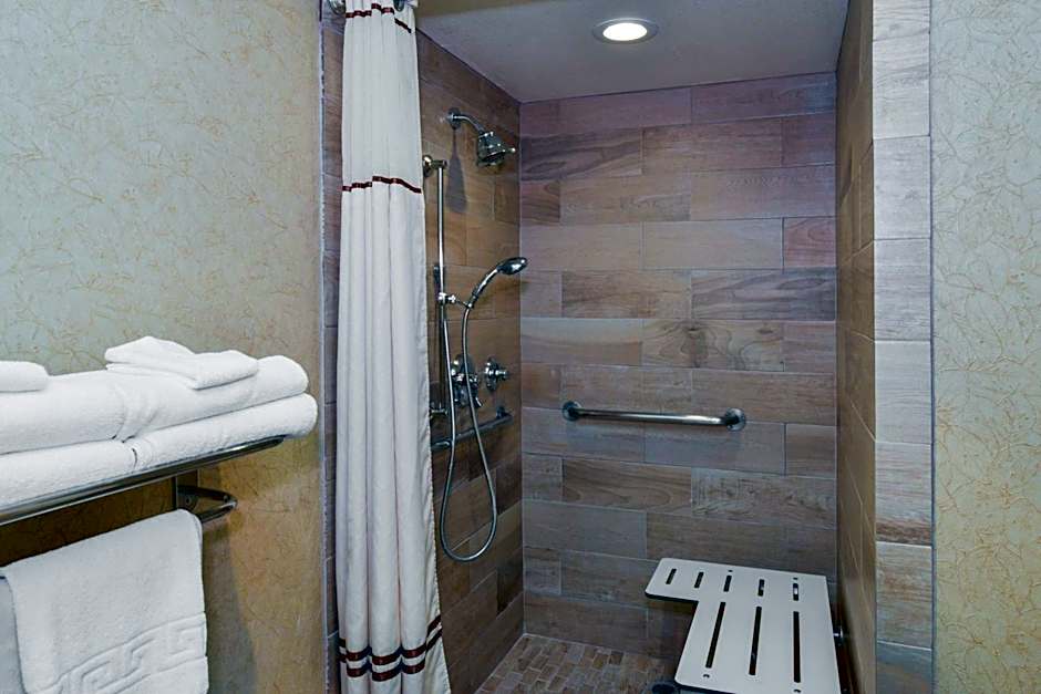 Best Western Plus Black Oak