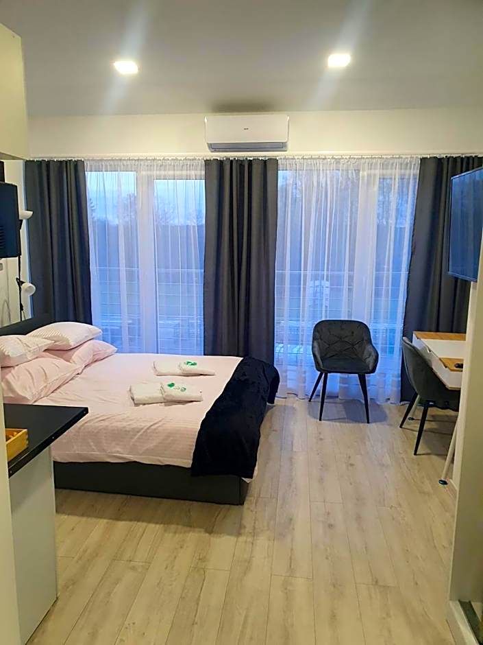 Comfort Stay, EV, Parking