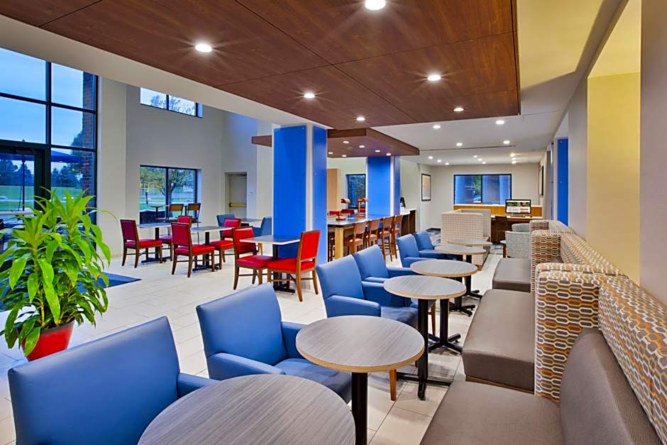Holiday Inn Express Rochester-Victor By IHG