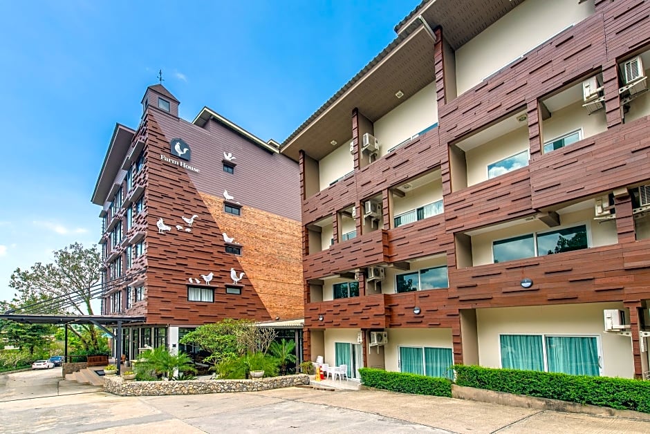 Farm House Ranong Hotel