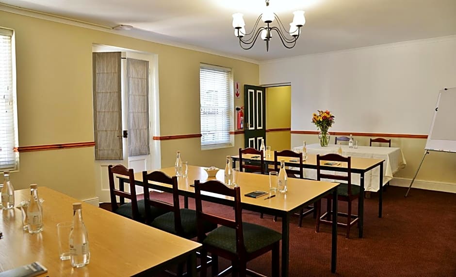 Swartberg Hotel, Cork Tree Collection
