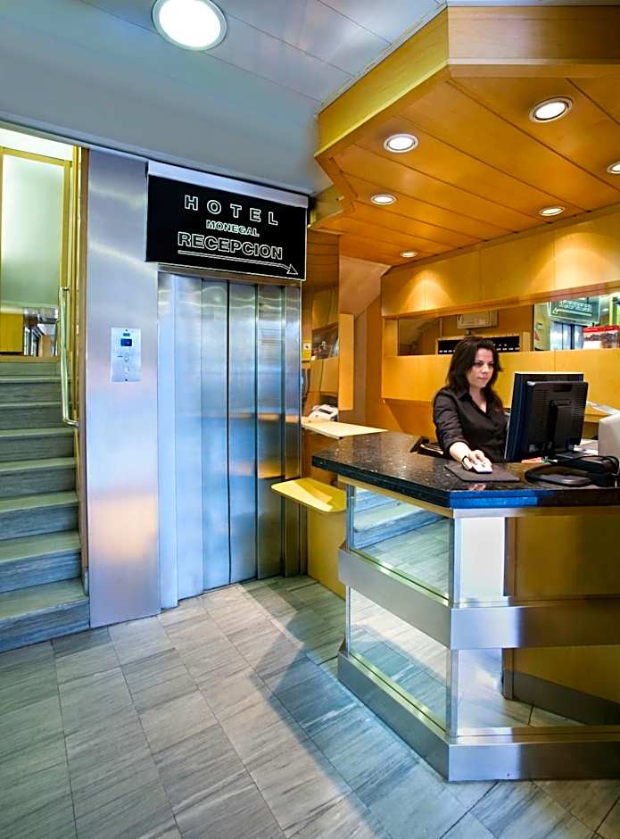 Hotel Monegal