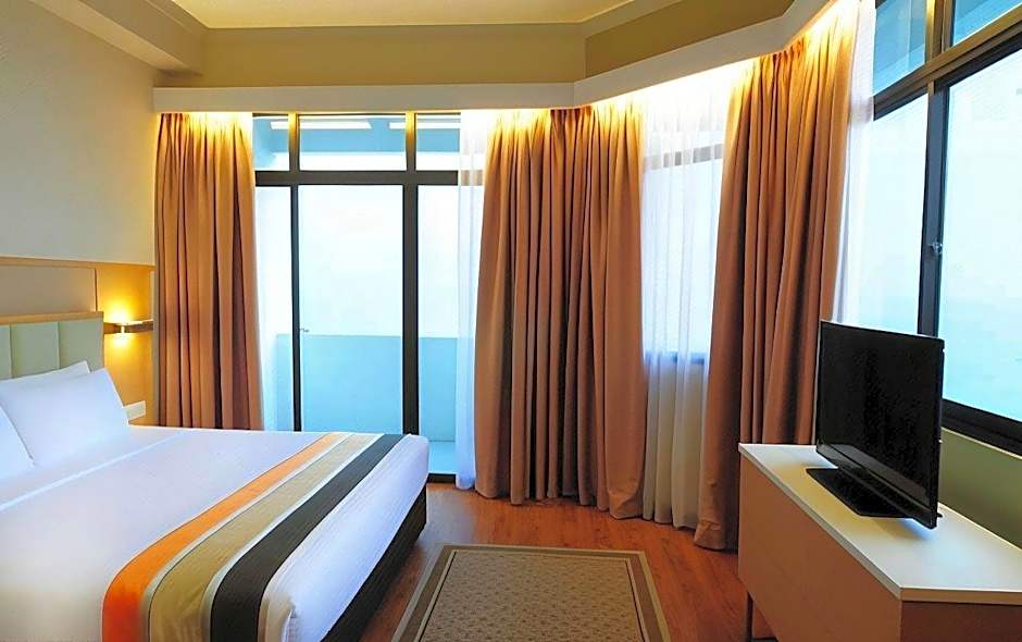 Hotel Sentral Seaview @ ​Beachfront