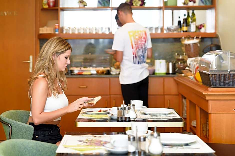 Holiday Club Apartman Hotel