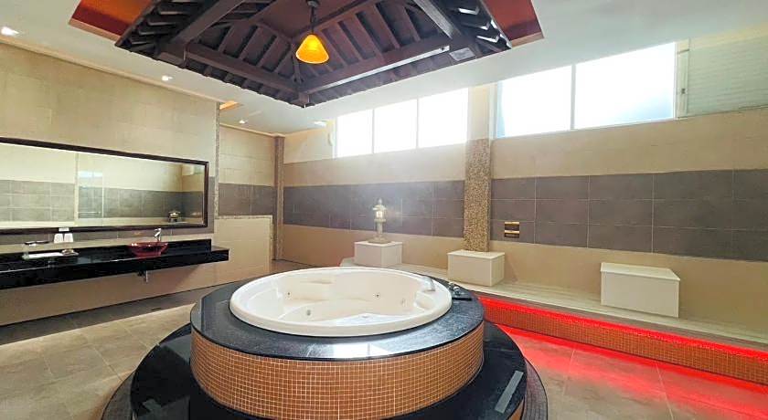 Wei Feng Motel Pingtung Branch