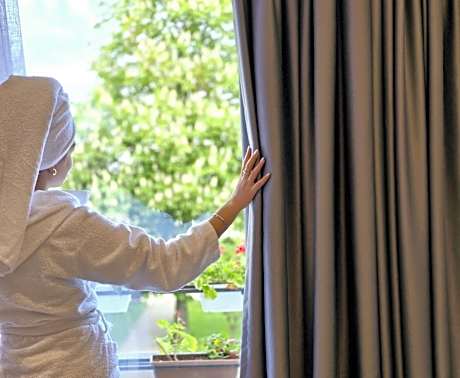 Deluxe Double Room with Balcony