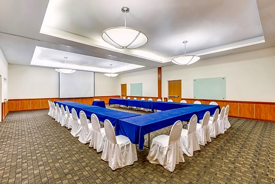 Fiesta Inn Colima