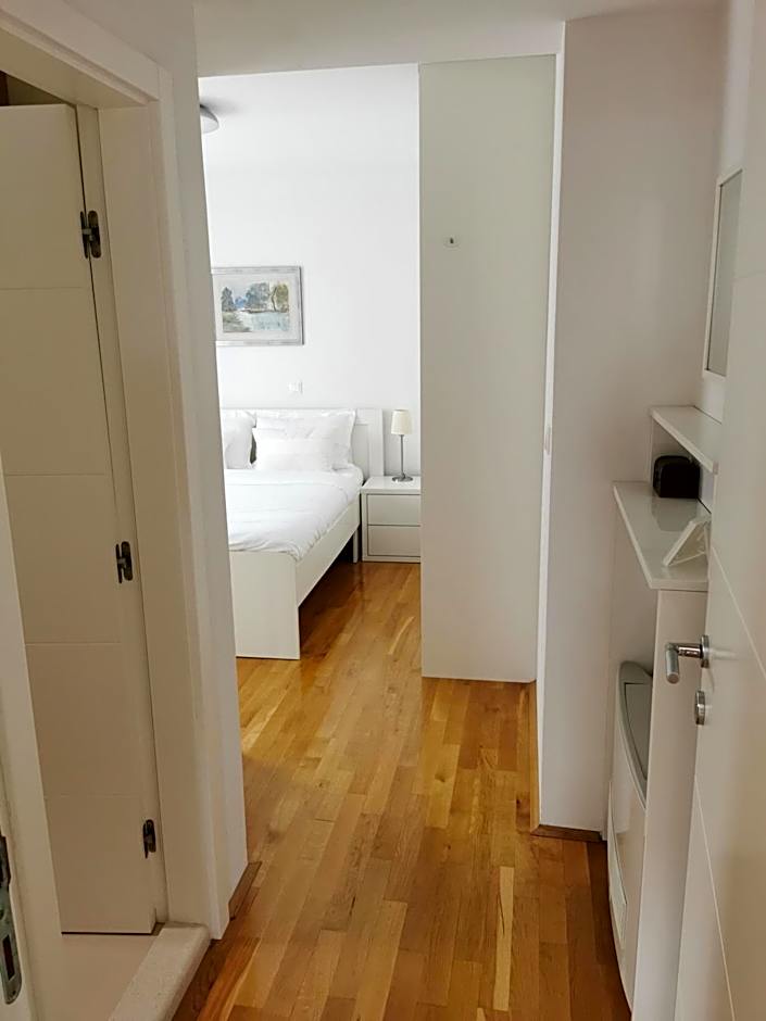 Apartments Dvor - ap4, ap5, ap6