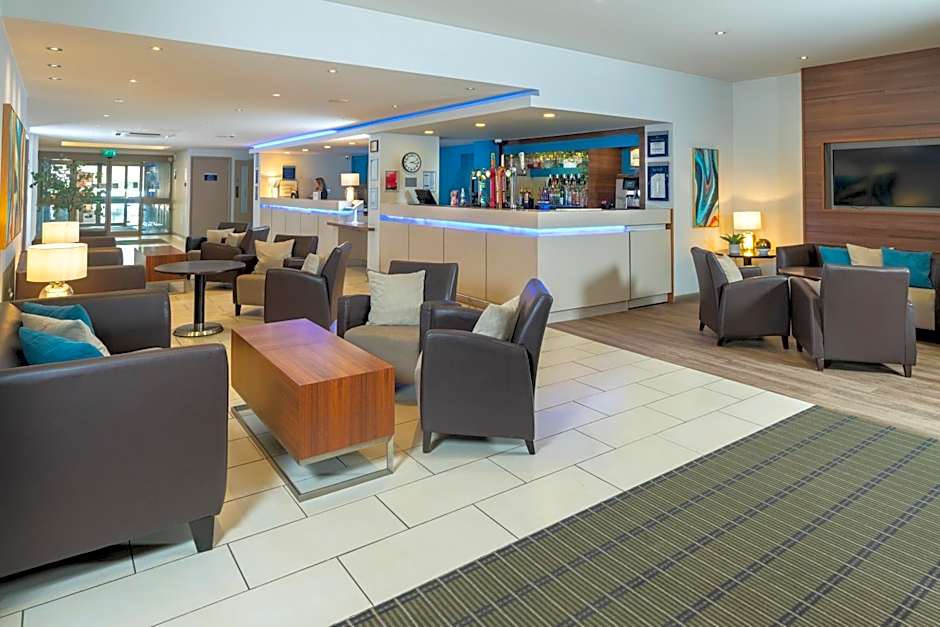 Holiday Inn Express Taunton East By IHG