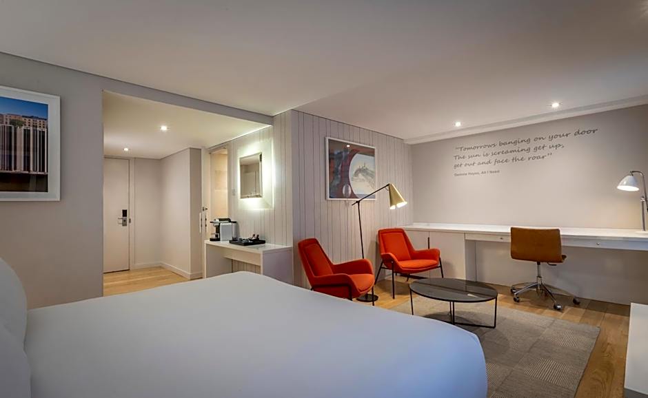 The Morrison Dublin, Curio Collection by Hilton