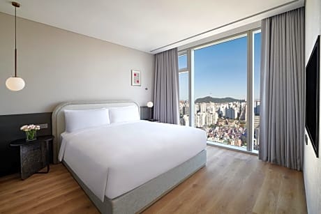 Namsan Suite with 1 King Bed, Namsan View