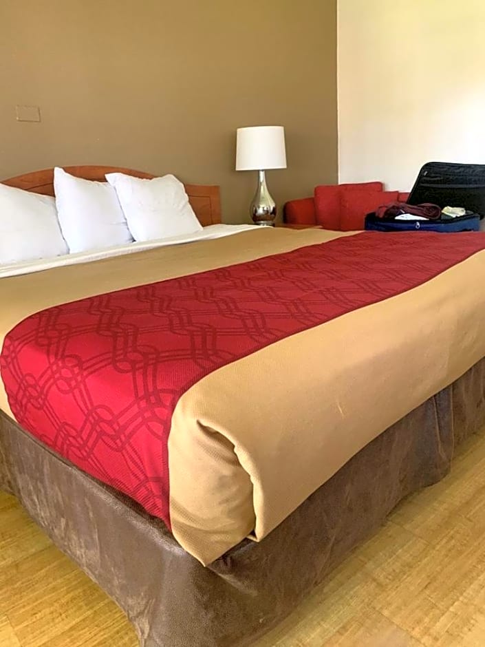 The Garden Inn Oakland Airport